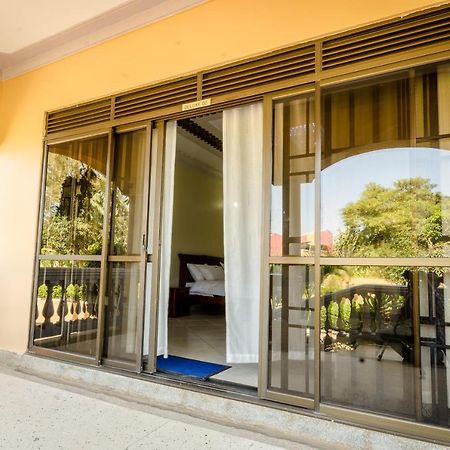 Las Vegas Garden Hotel Kampala Buitenkant foto